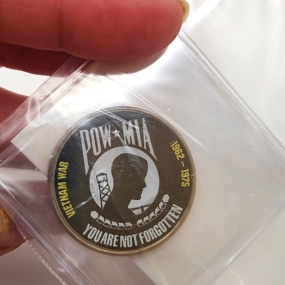 Vietnam Pow-Mia Colorized Half Dollar NWT